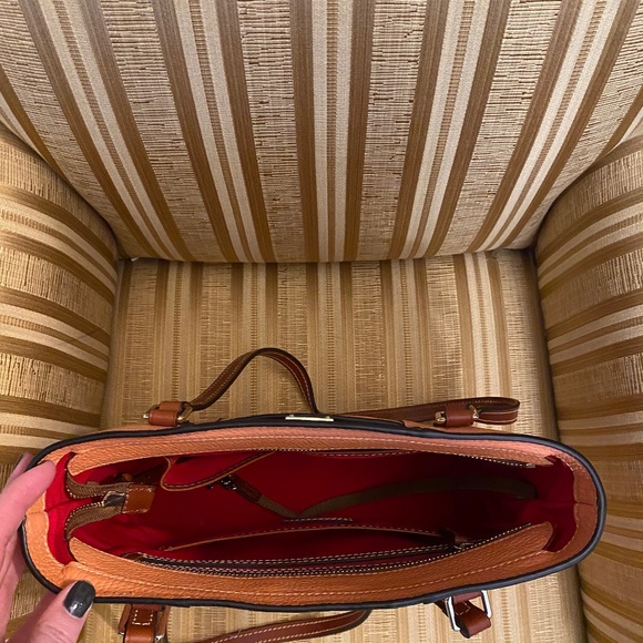 Light Orange Pebble Grain Small Lexington - Picture 2 of 4